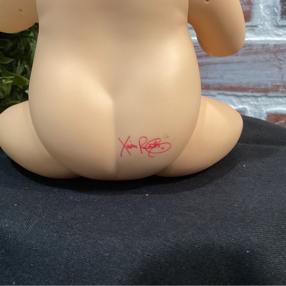 “5/$25” - Cute Baby Doll by Jazwares LLC Signed by Xavier Roberts - Excellent - Picture 9 of 13